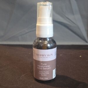 Trophy Skin Hyaluronic Acid Serum